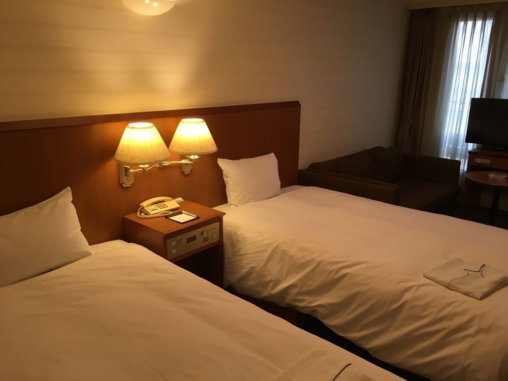 Hotel Yokohama Camelot Japan Buitenkant foto