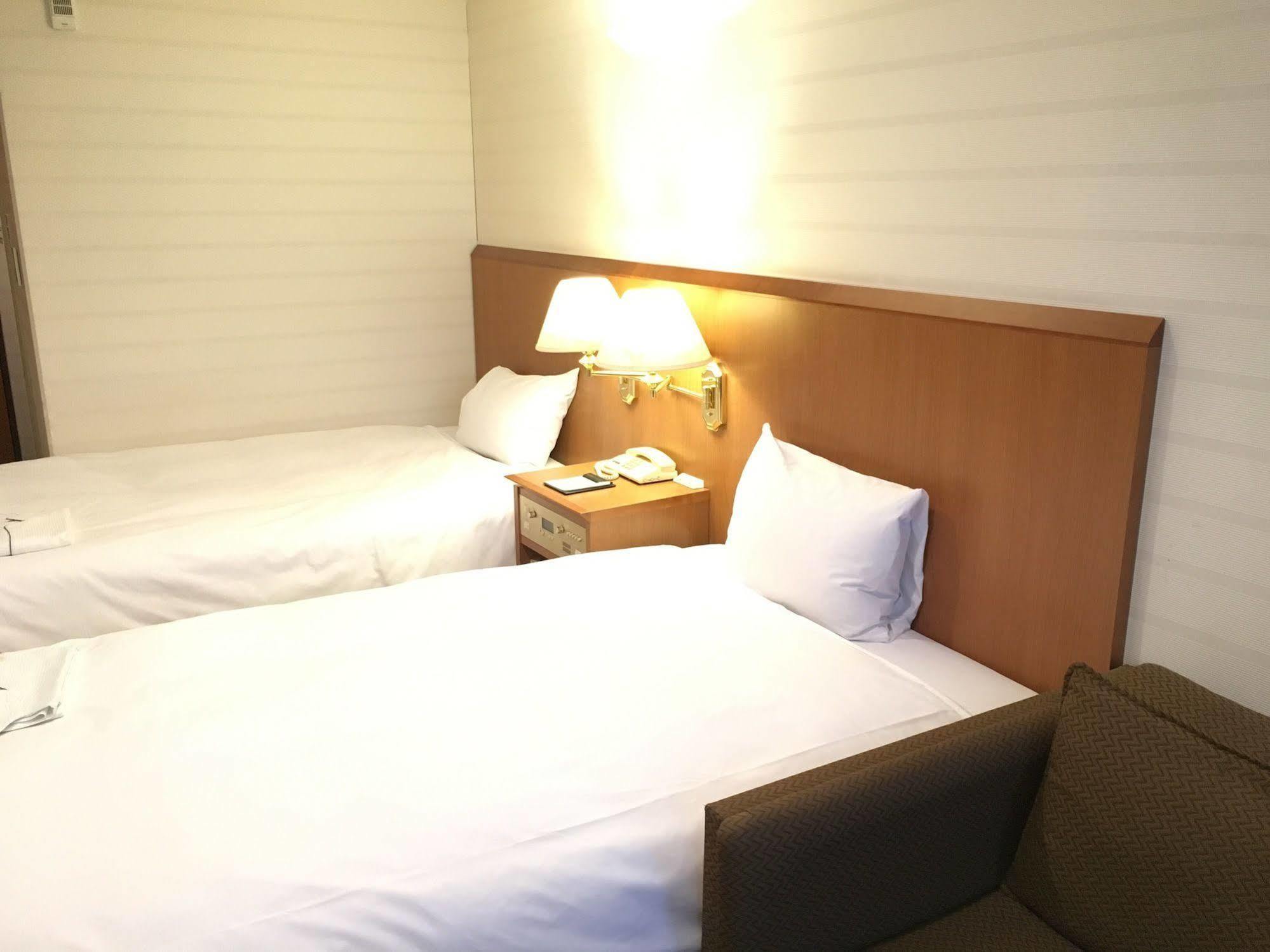 Hotel Yokohama Camelot Japan Buitenkant foto