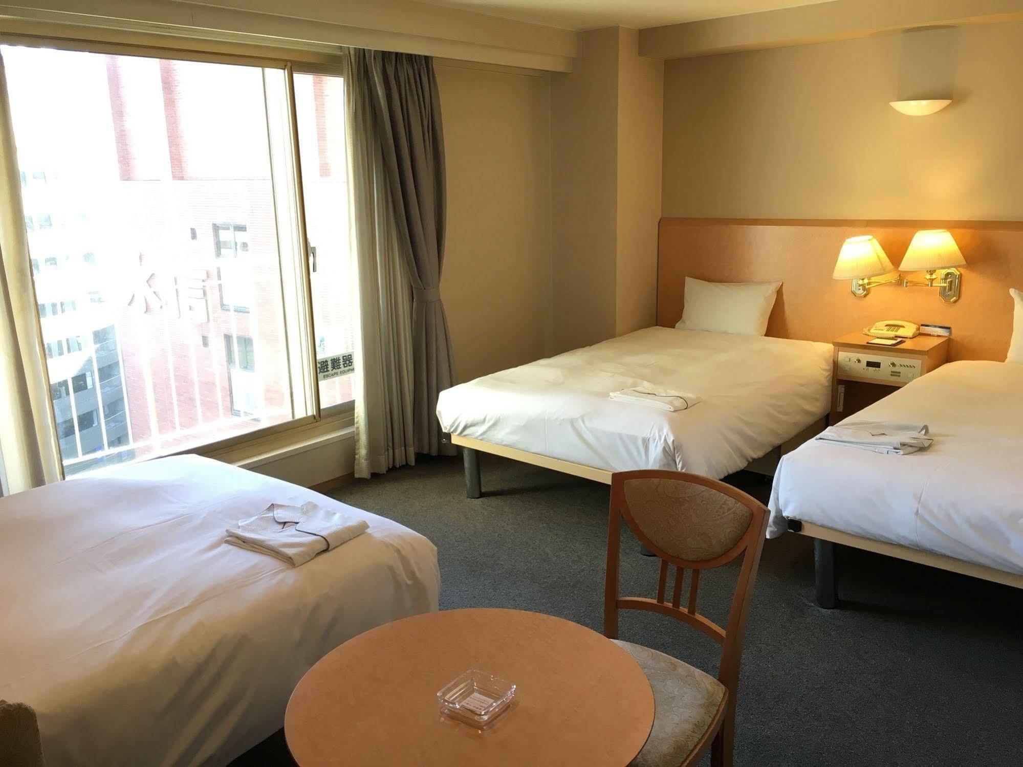 Hotel Yokohama Camelot Japan Buitenkant foto